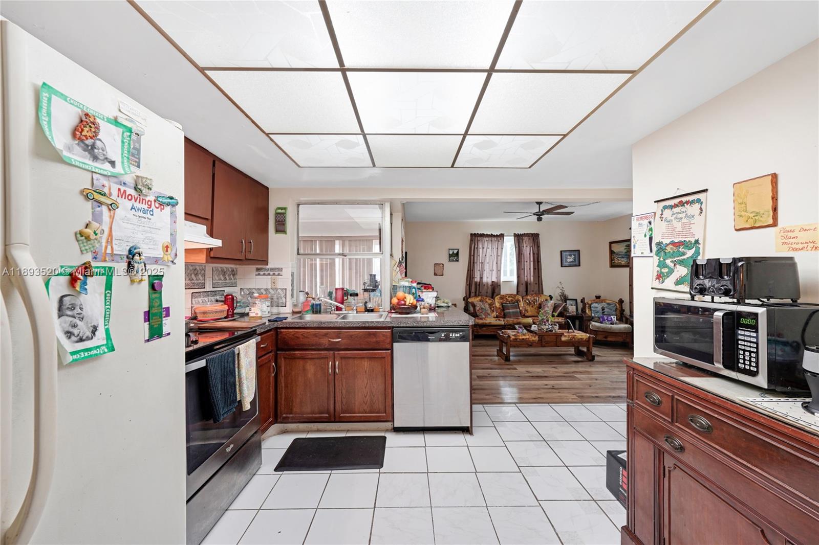 ORIOLE ESTATES SEC 8 - Residential