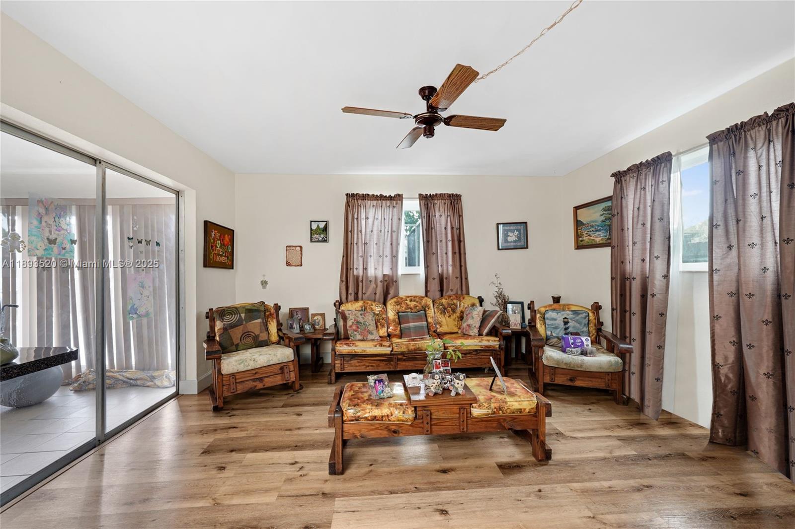 ORIOLE ESTATES SEC 8 - Residential