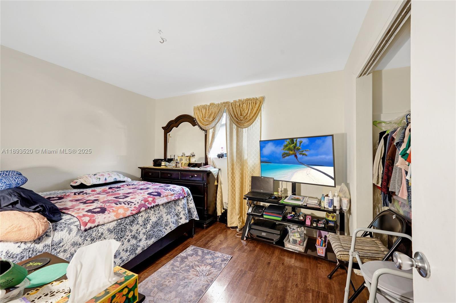 ORIOLE ESTATES SEC 8 - Residential