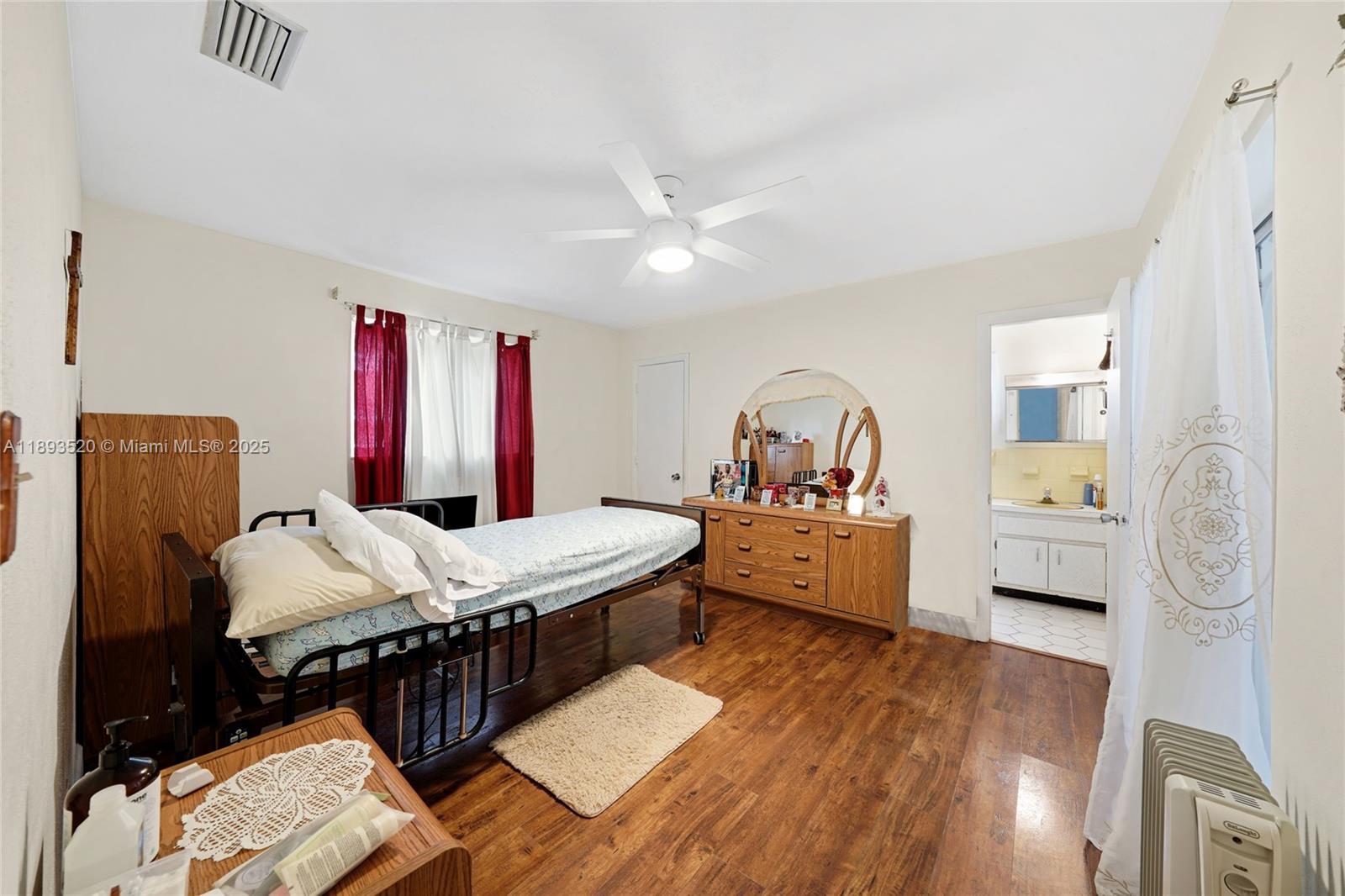 ORIOLE ESTATES SEC 8 - Residential