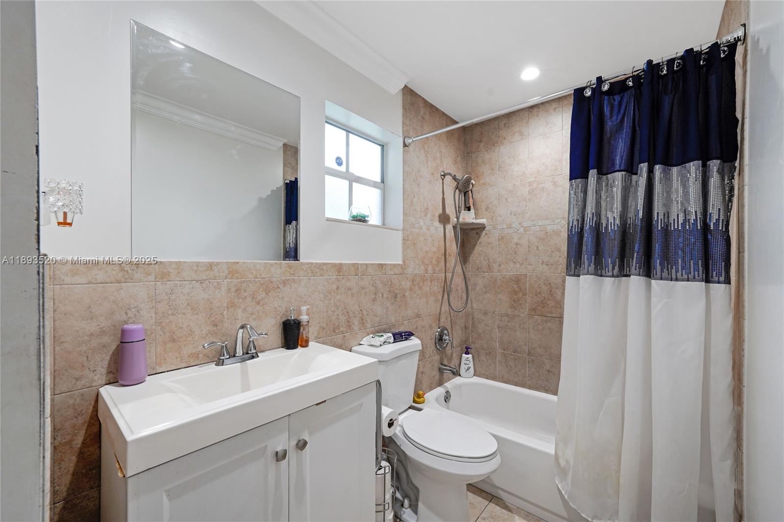 ORIOLE ESTATES SEC 8 - Residential