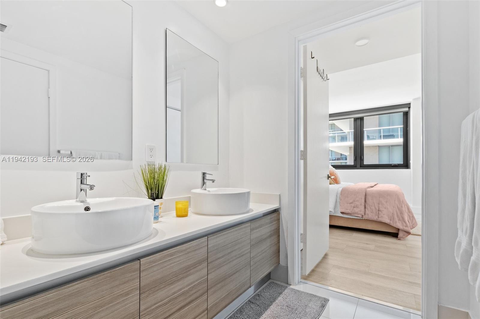 3401 MIDTOWN CONDO - Residential Lease