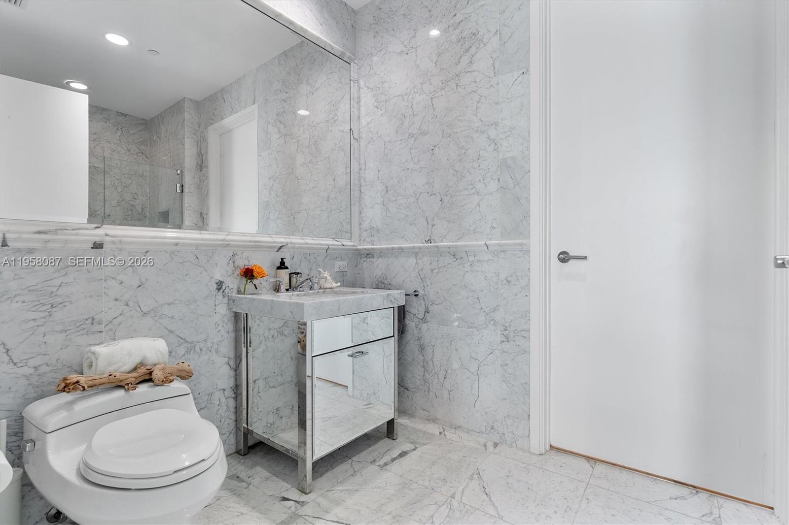 CHATEAU BEACH CONDO - Residential Lease