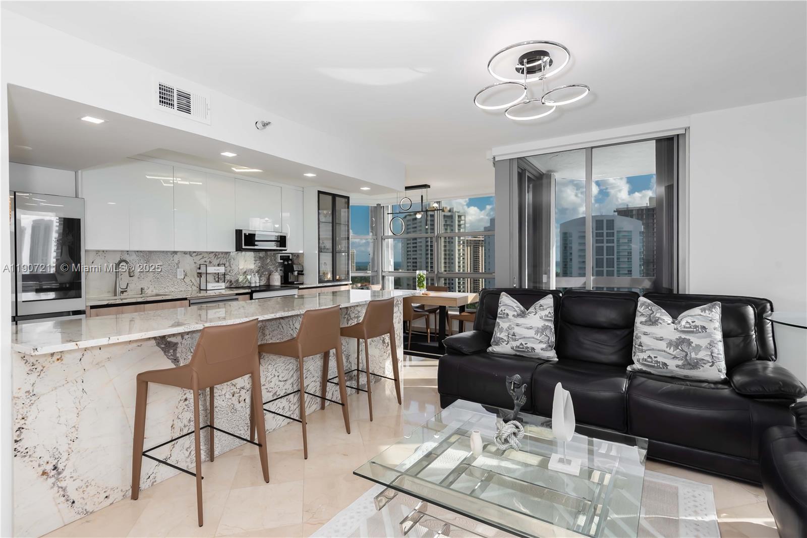 MYSTIC POINTE TOWER 400 C - Residential