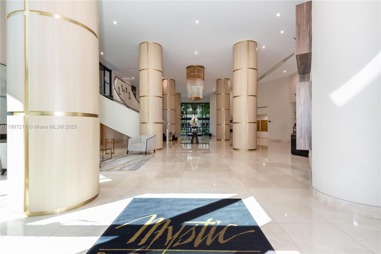 MYSTIC POINTE TOWER 400 C - Residential