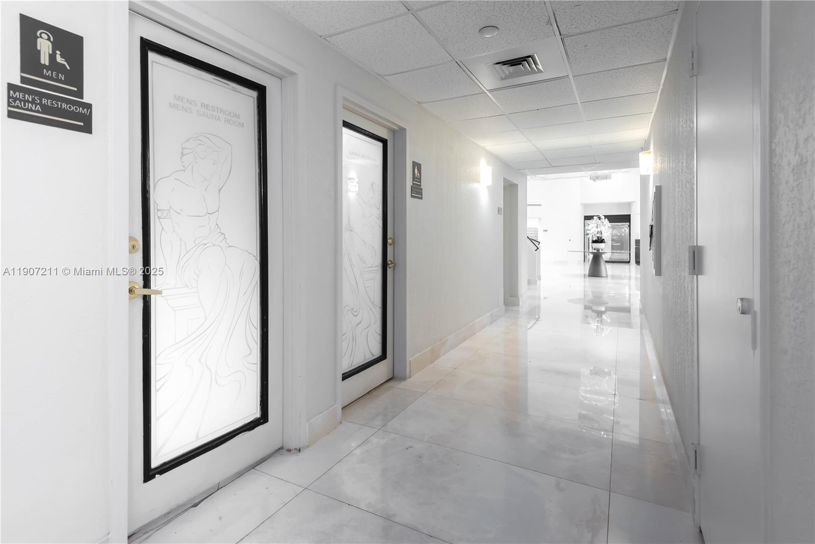 MYSTIC POINTE TOWER 400 C - Residential