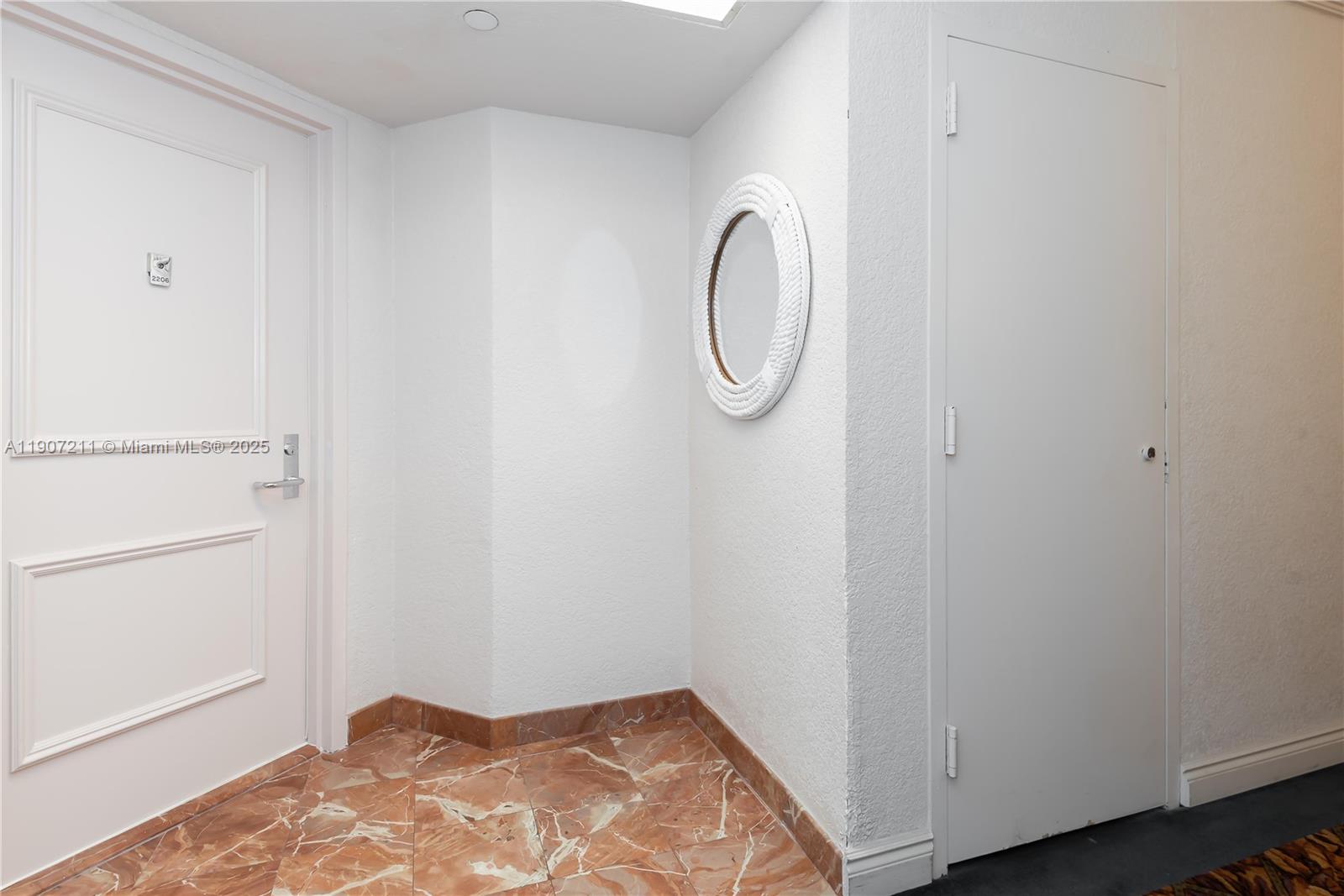 MYSTIC POINTE TOWER 400 C - Residential