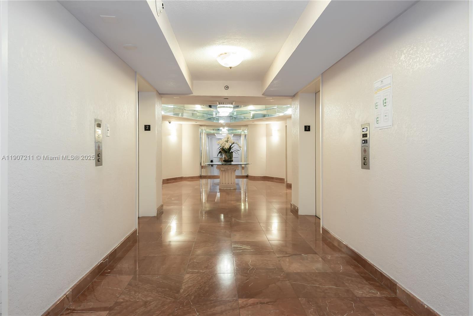 MYSTIC POINTE TOWER 400 C - Residential