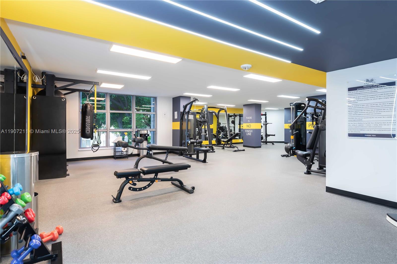 MYSTIC POINTE TOWER 400 C - Residential