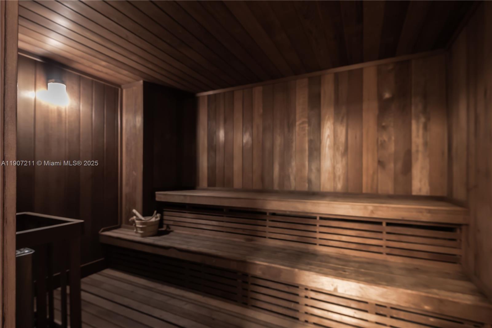 MYSTIC POINTE TOWER 400 C - Residential