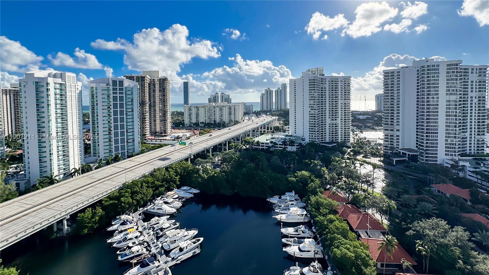 MYSTIC POINTE TOWER 400 C - Residential