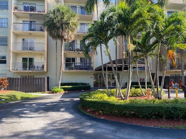 CYPRESS CLUB OF KENDALE C - Residential Lease