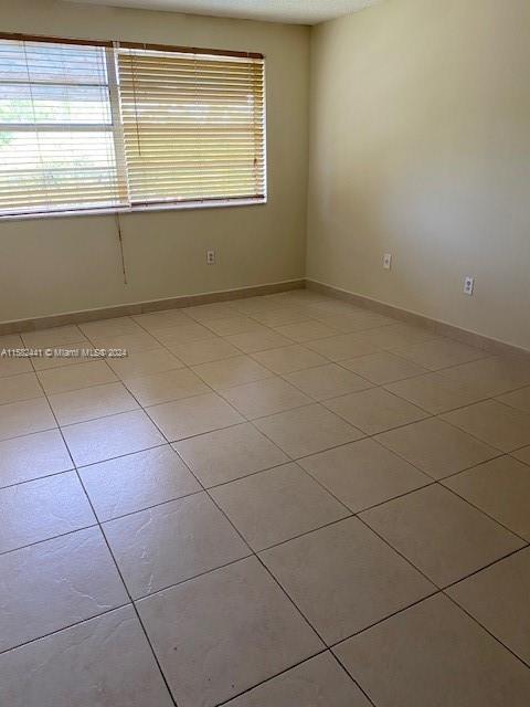 CYPRESS CLUB OF KENDALE C - Residential Lease