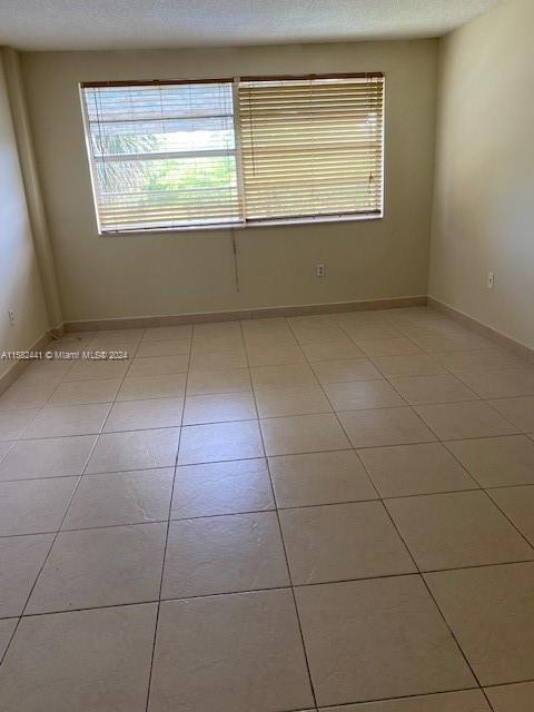 CYPRESS CLUB OF KENDALE C - Residential Lease