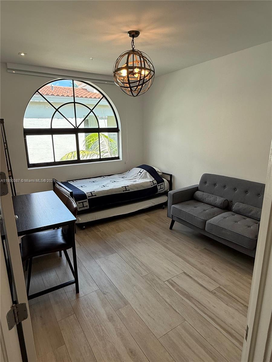 THE VILLAS AT BAY HARBOR - Residential