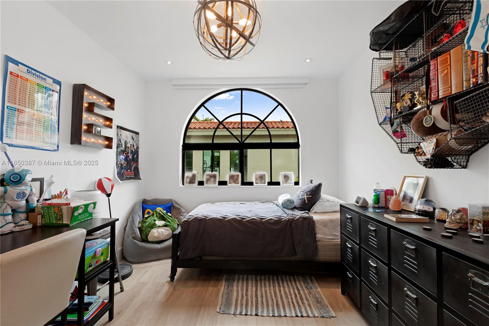 THE VILLAS AT BAY HARBOR - Residential