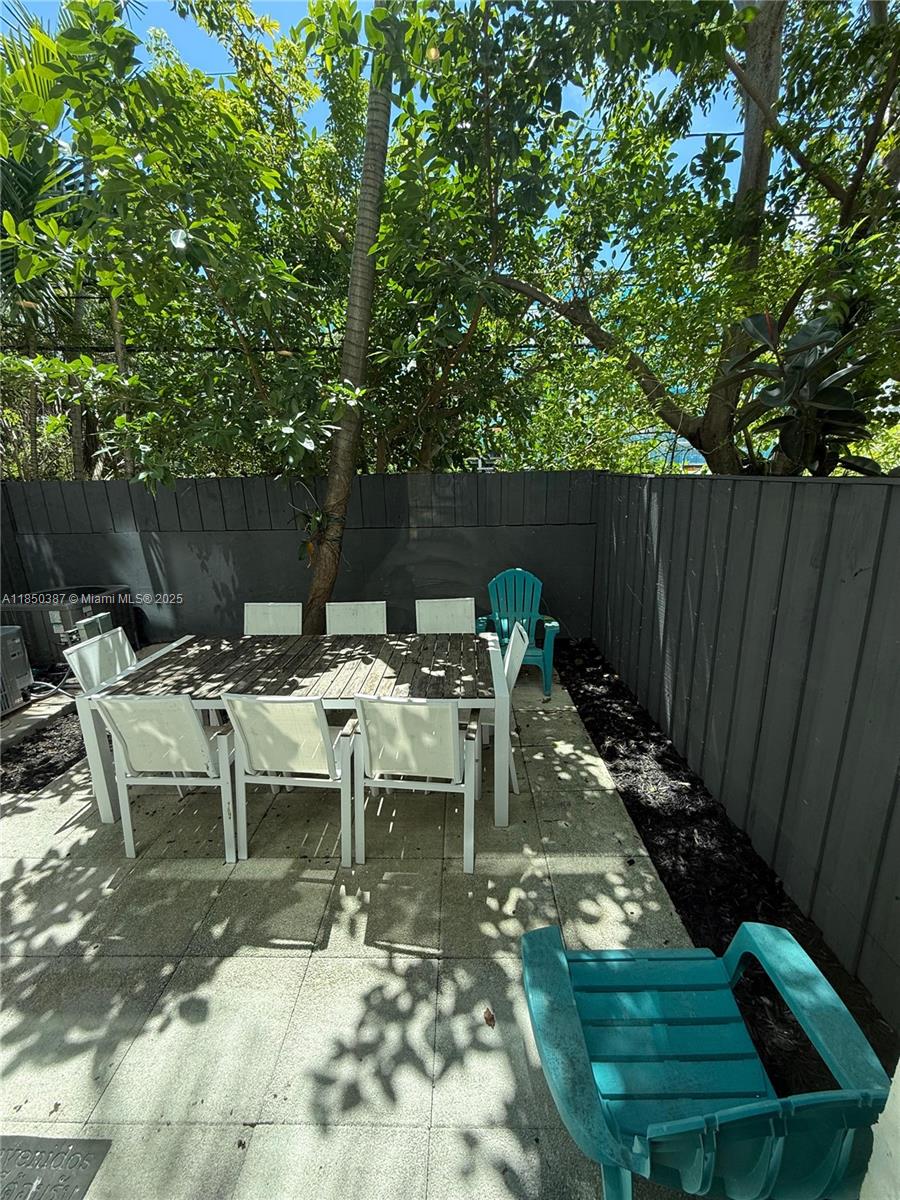 THE VILLAS AT BAY HARBOR - Residential