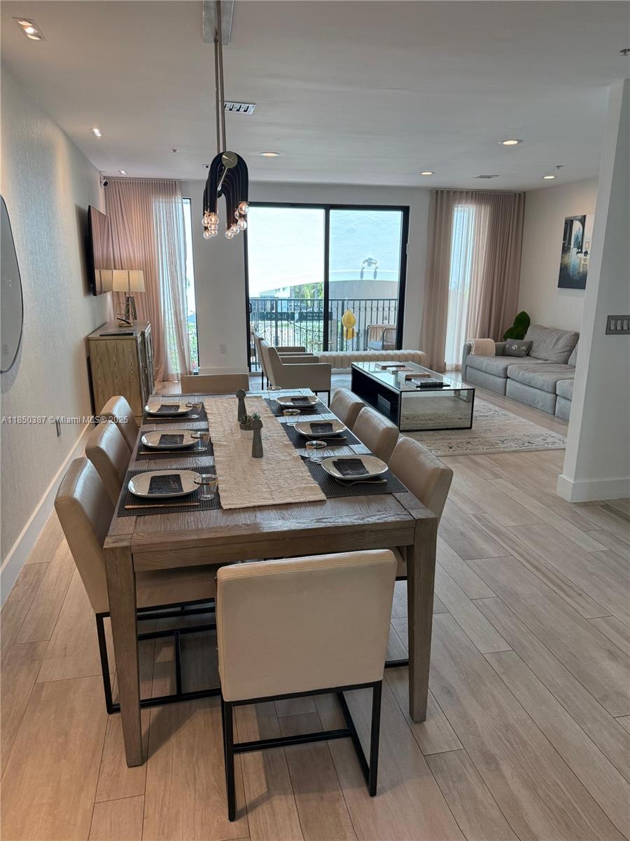 THE VILLAS AT BAY HARBOR - Residential