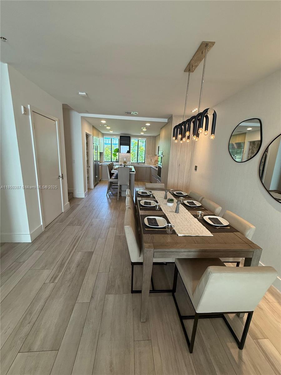 THE VILLAS AT BAY HARBOR - Residential