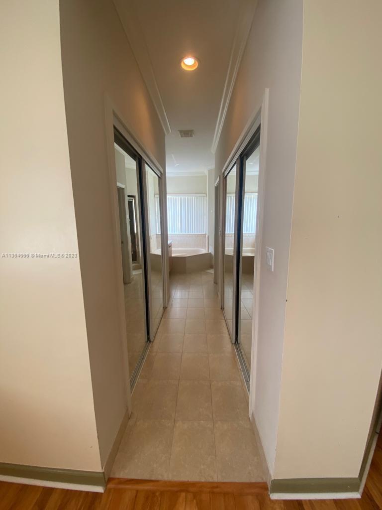 CRESTVIEW LAKES - Residential Lease