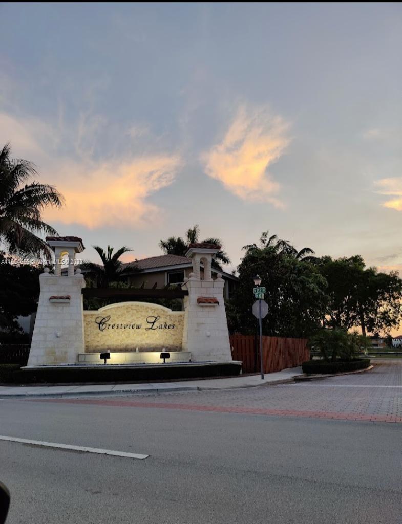 CRESTVIEW LAKES - Residential Lease