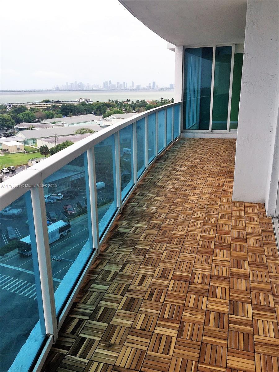 THE BRIDGEWATER CONDO - Residential