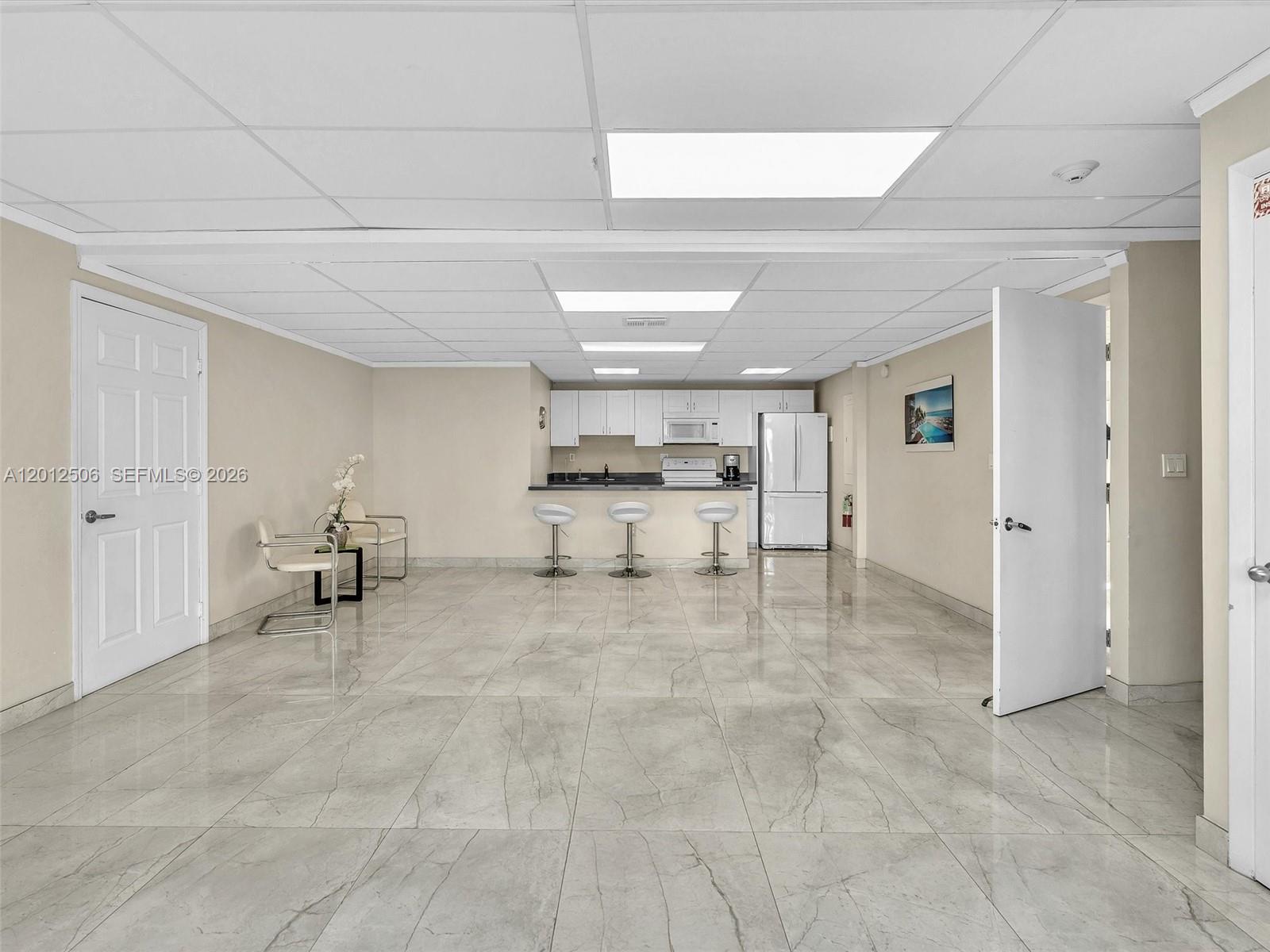 BAYVIEW POINT SOUTH CONDO - Residential