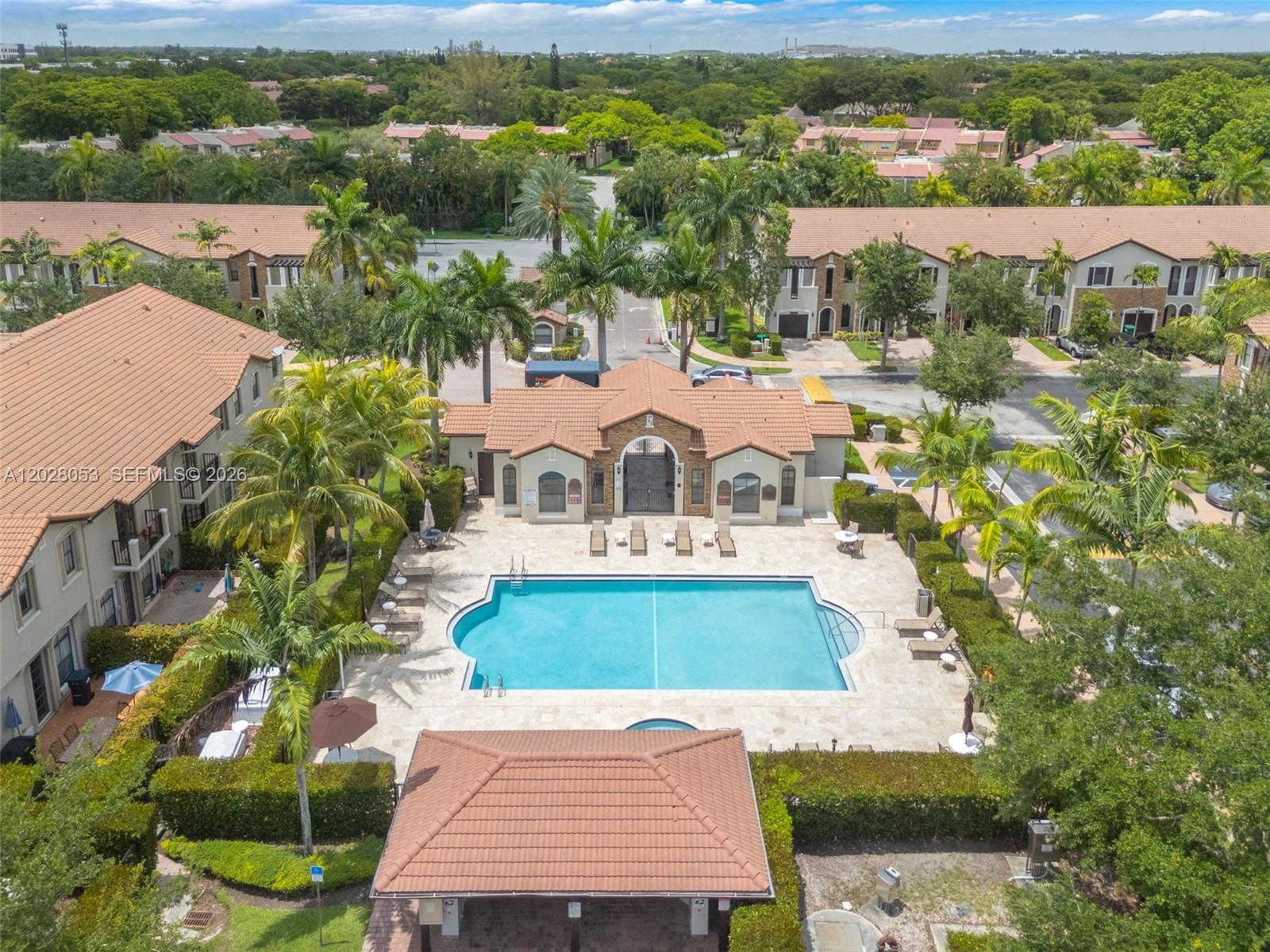 BEACON AT DORAL - Residential