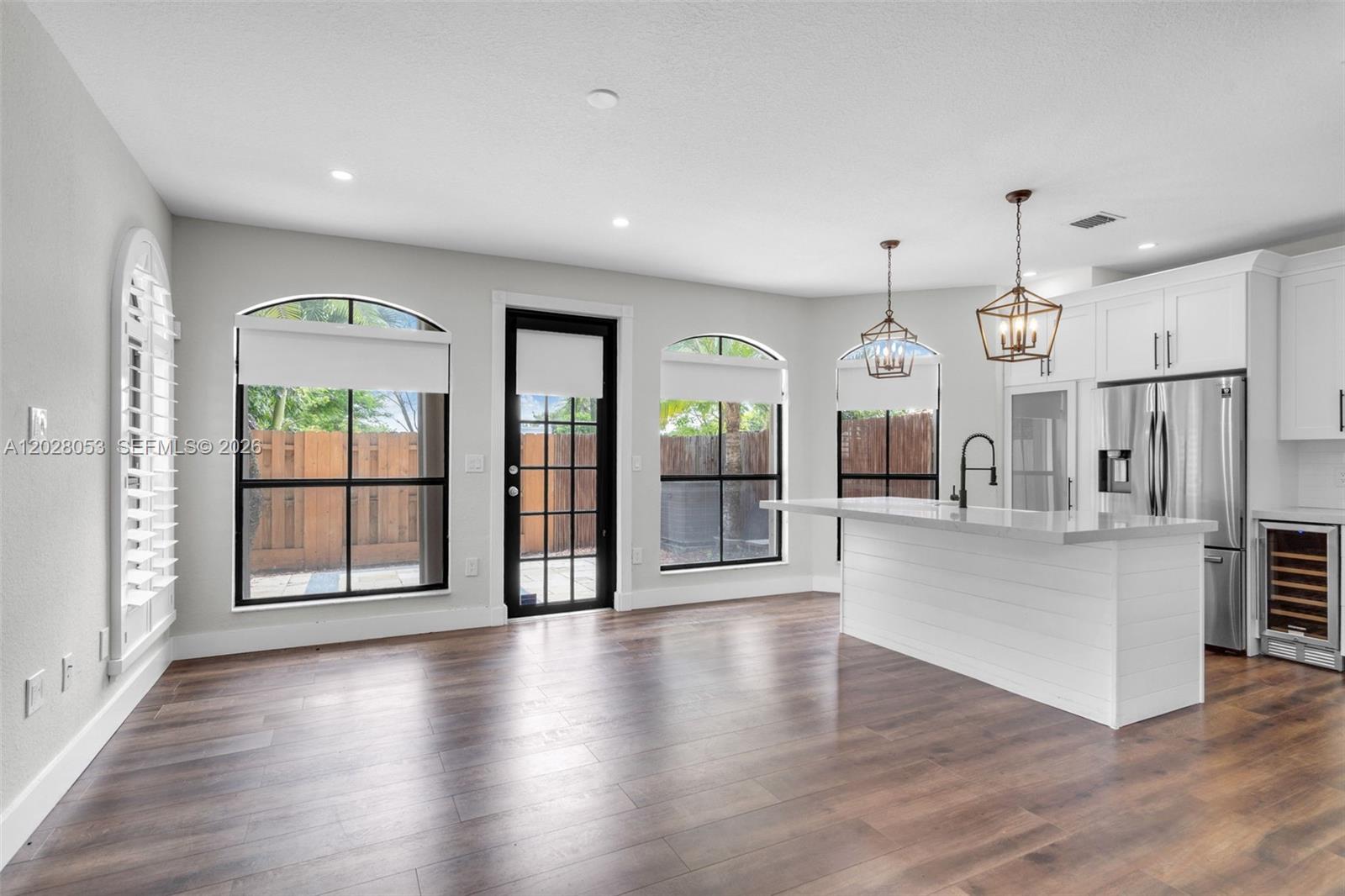 BEACON AT DORAL - Residential