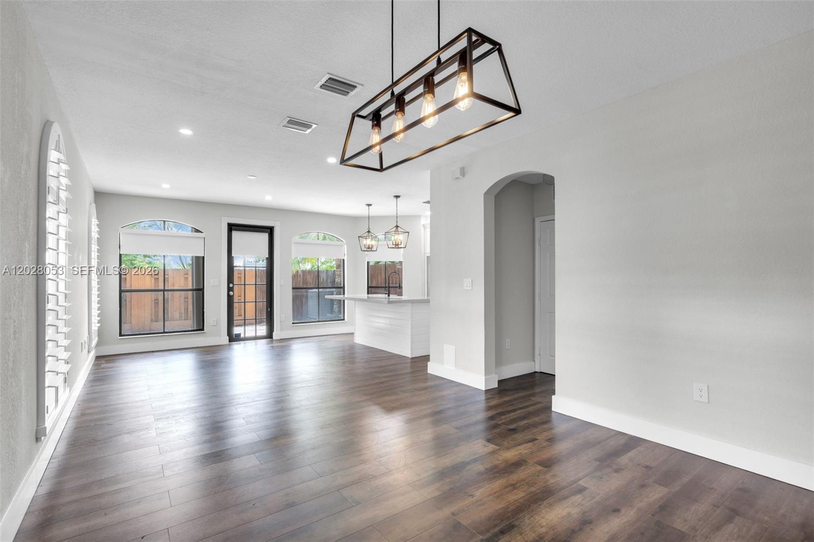 BEACON AT DORAL - Residential