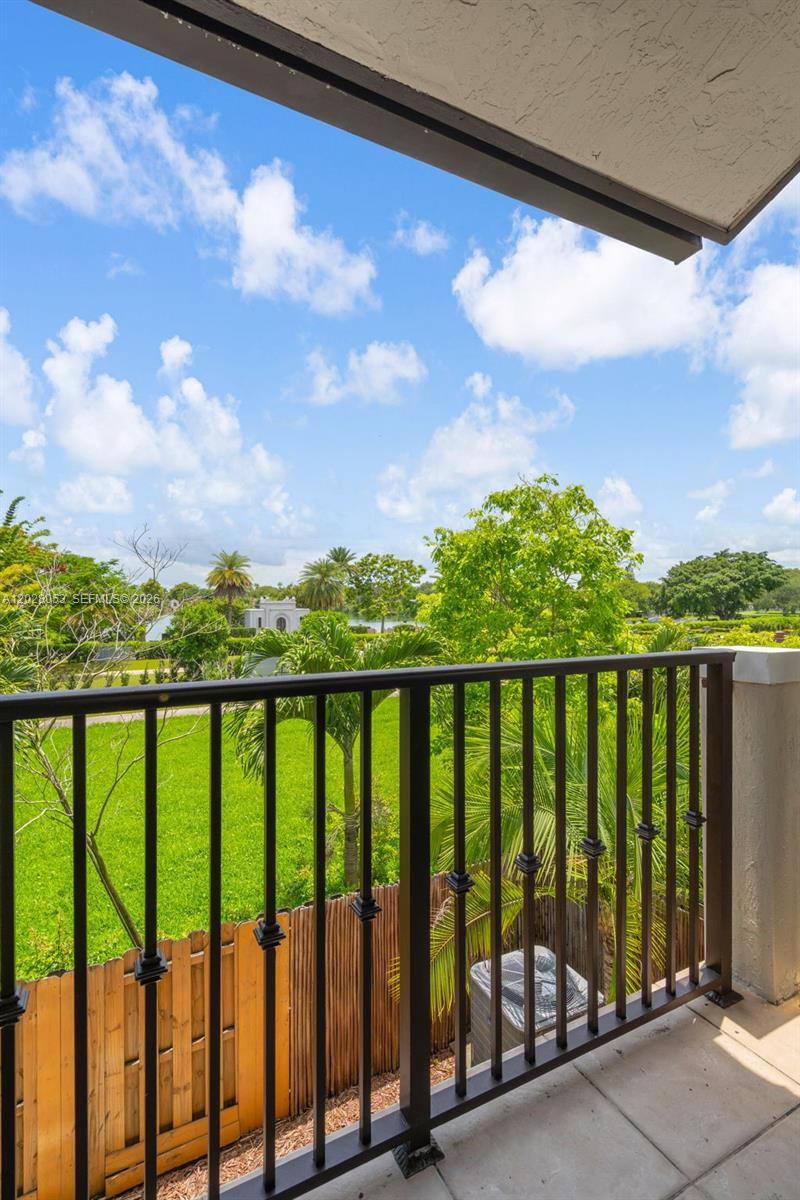 BEACON AT DORAL - Residential