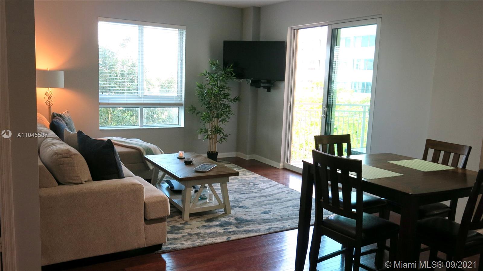 TOSCANO CONDO - Residential