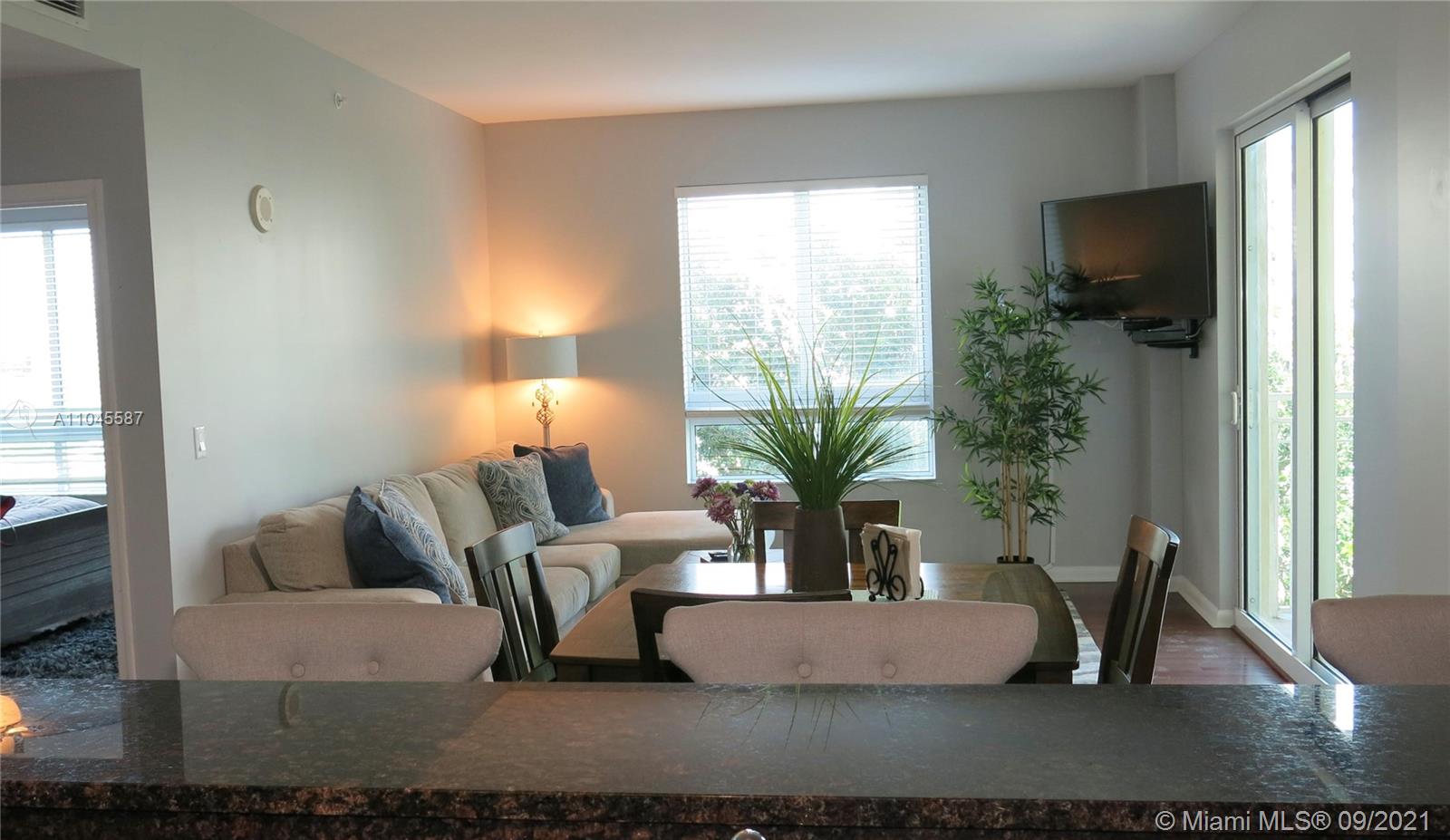 TOSCANO CONDO - Residential