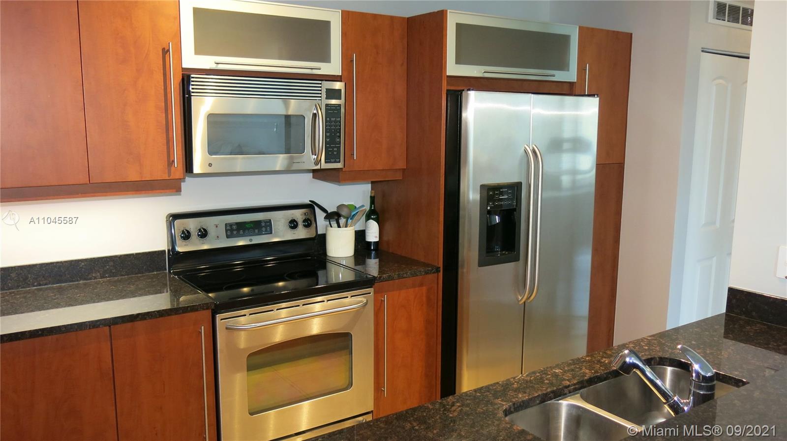 TOSCANO CONDO - Residential