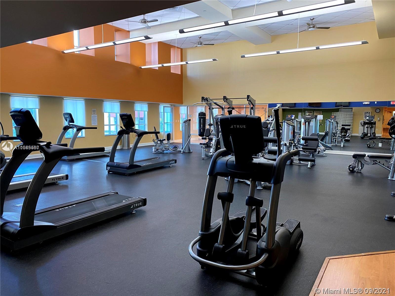 TOSCANO CONDO - Residential