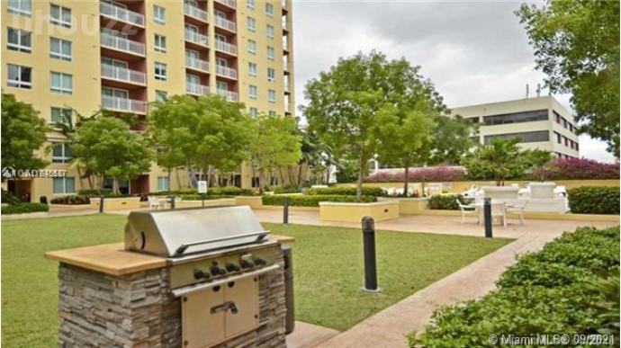 TOSCANO CONDO - Residential
