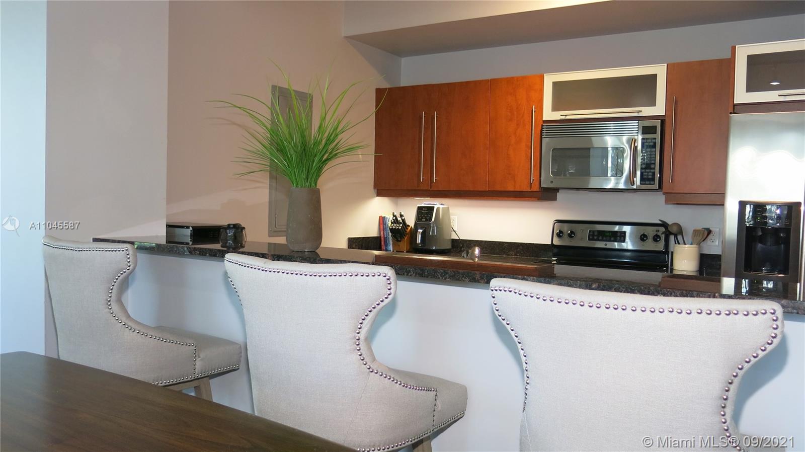 TOSCANO CONDO - Residential
