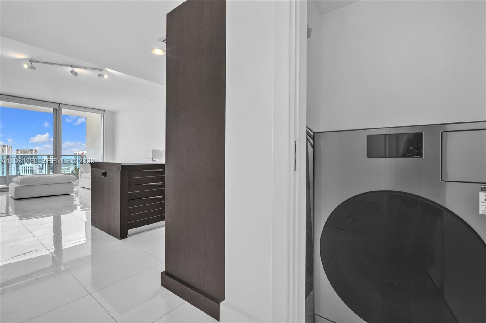 EPIC WEST CONDO - Residential Lease