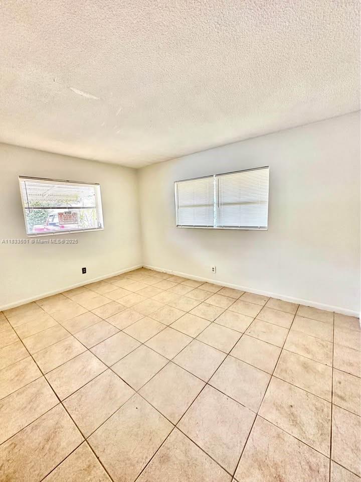 HOLLYWOOD TERRACE - Residential Lease