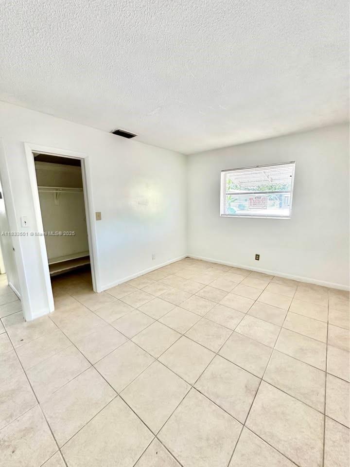 HOLLYWOOD TERRACE - Residential Lease