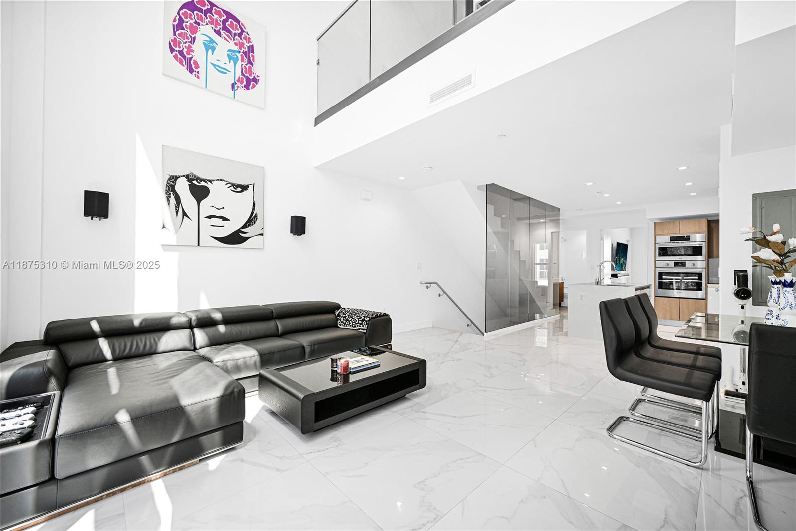 ONE BAY CONDO - Residential