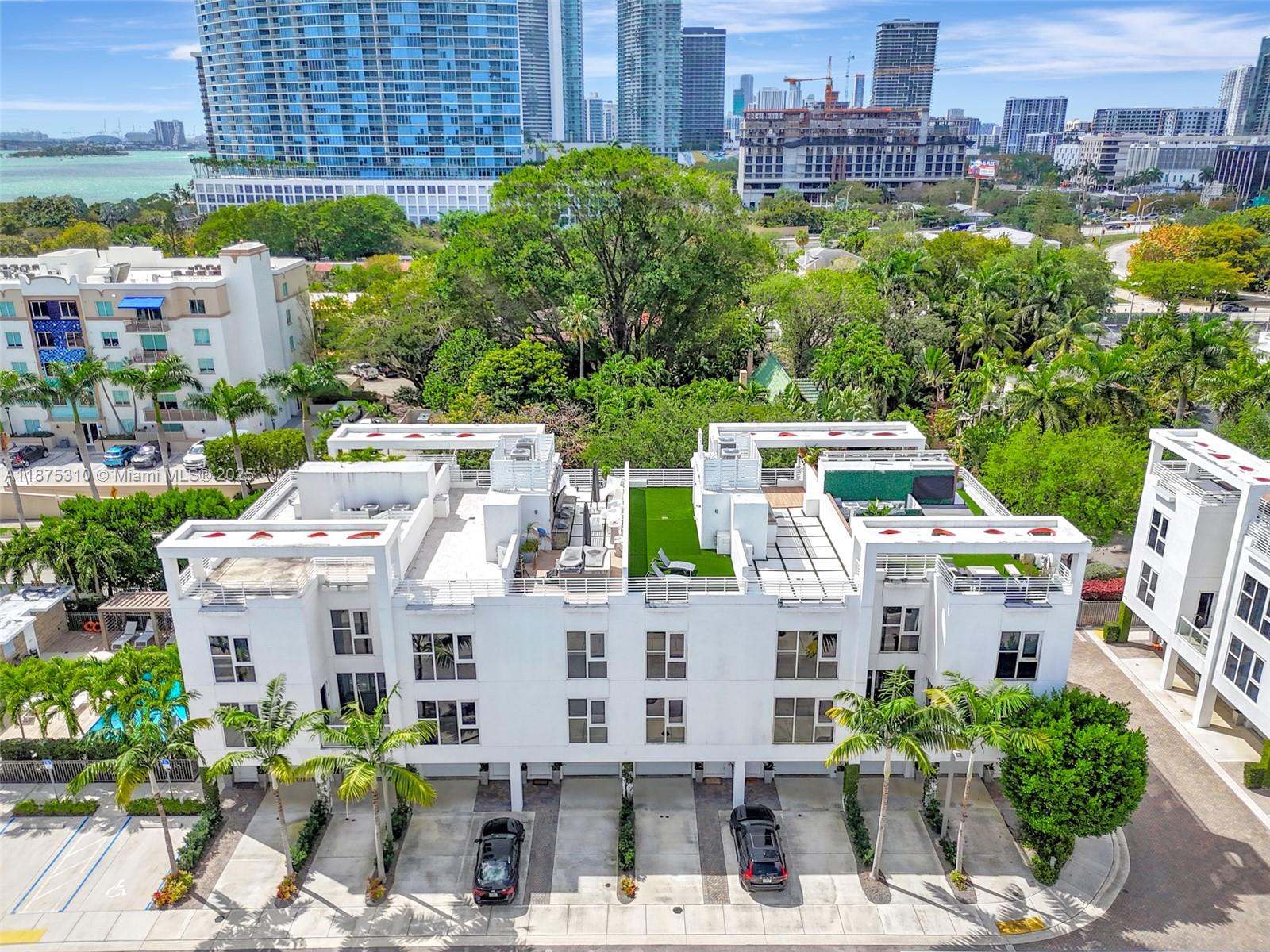 ONE BAY CONDO - Residential