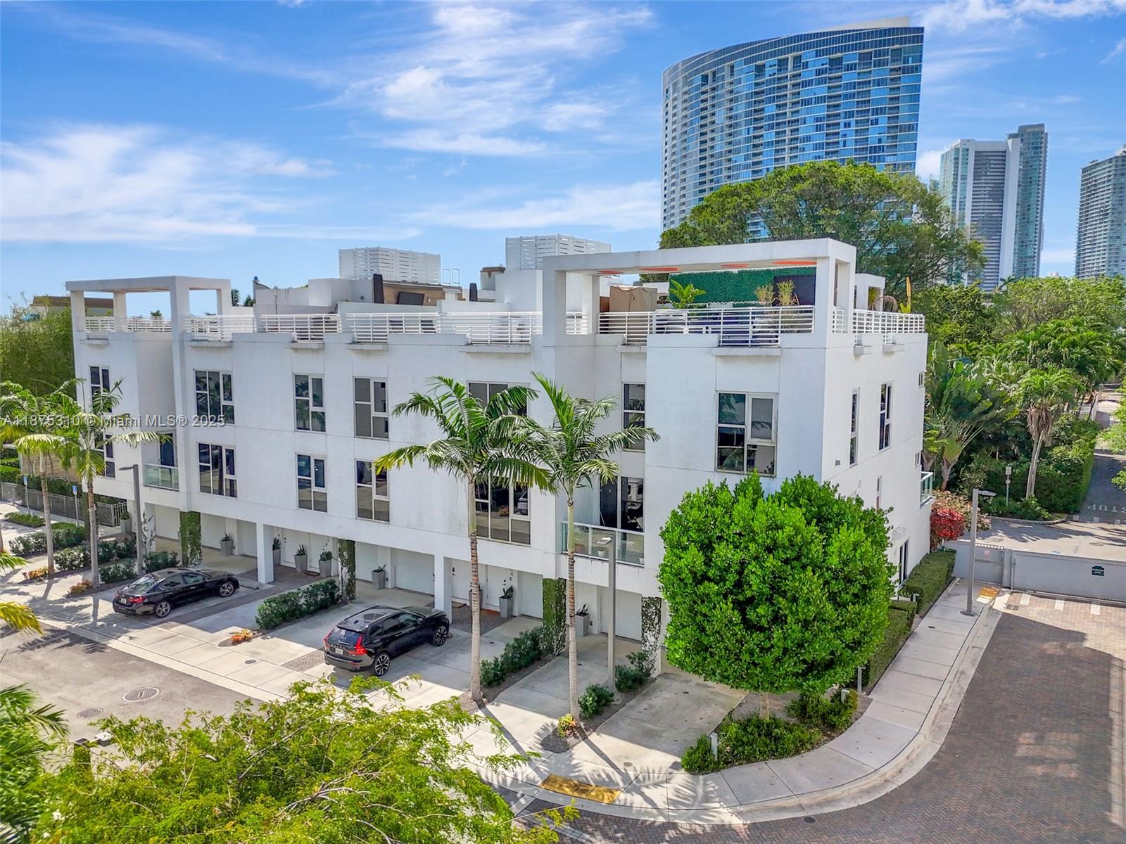 ONE BAY CONDO - Residential