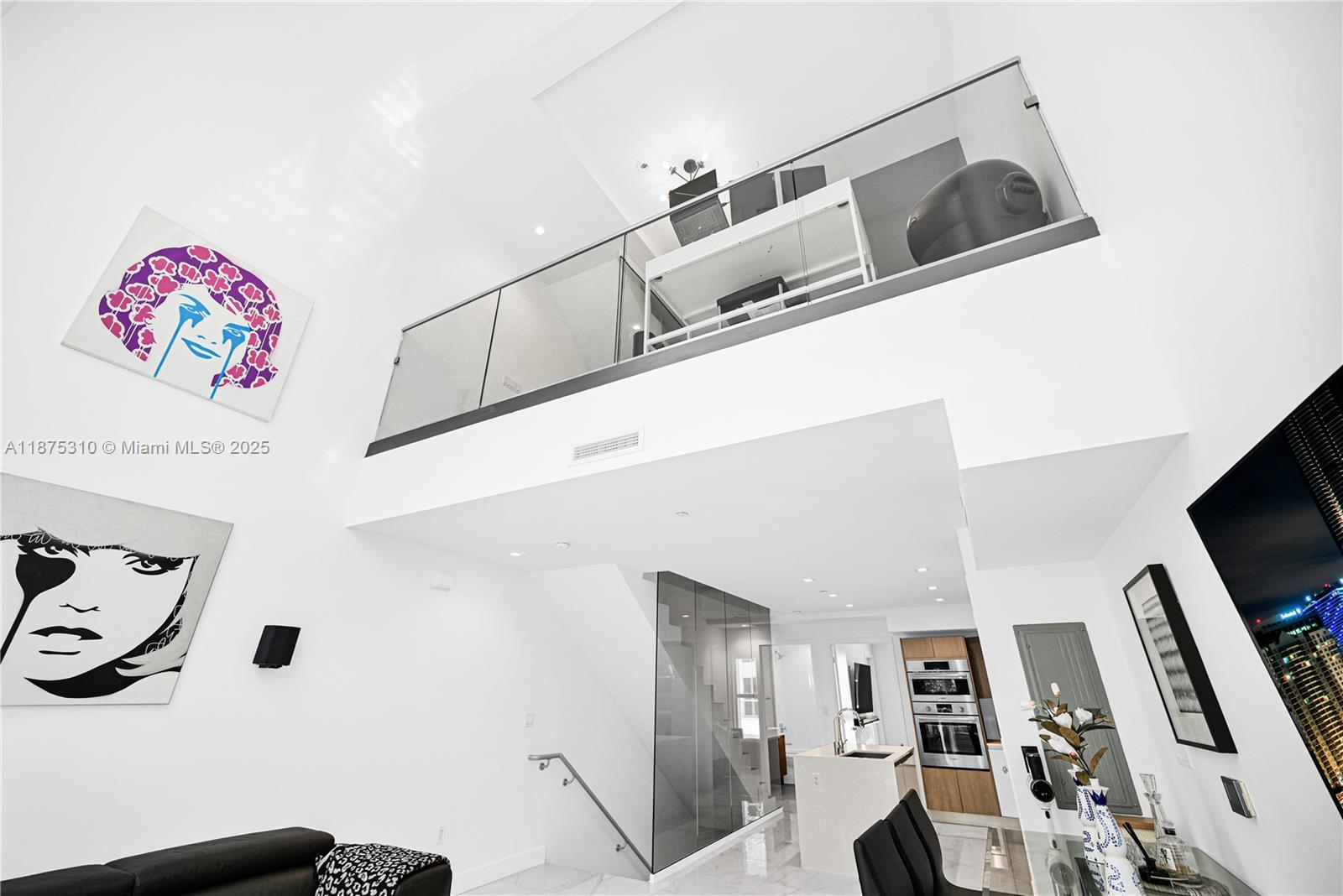 ONE BAY CONDO - Residential