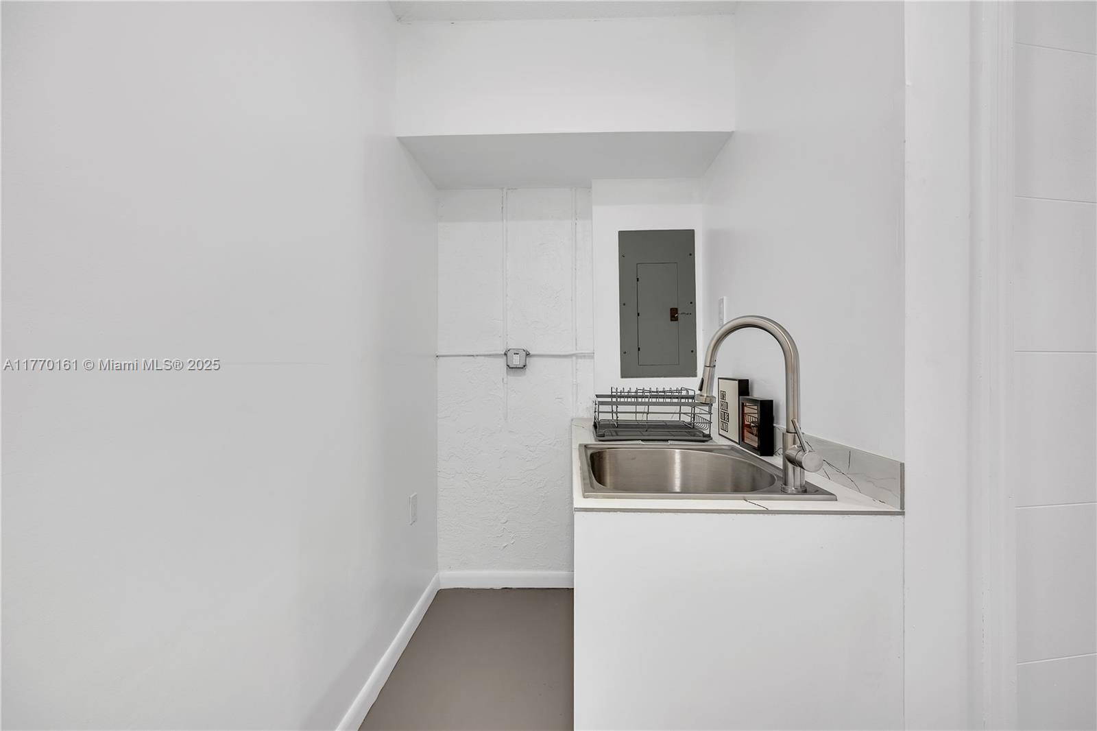 SILVER LAKES PHASE III RE - Residential