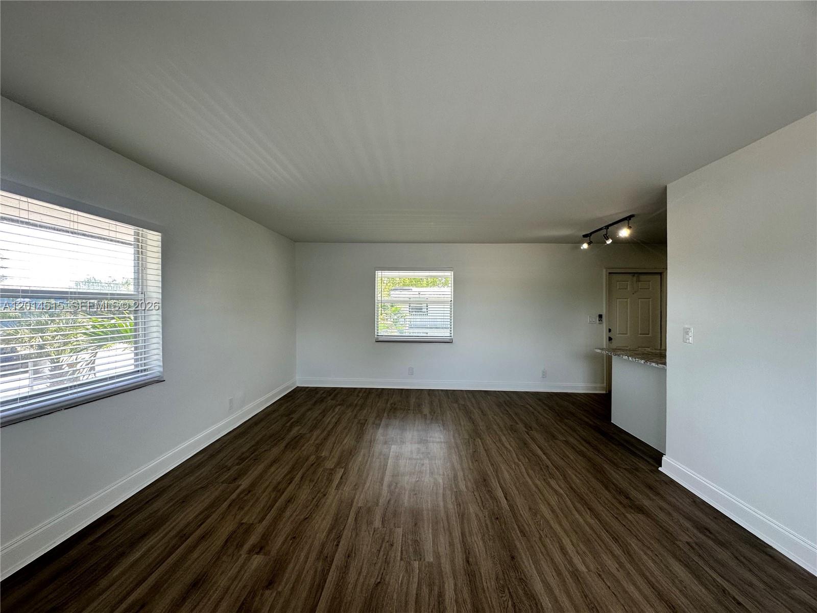 LAUDERDALE GARDENS - Residential Lease