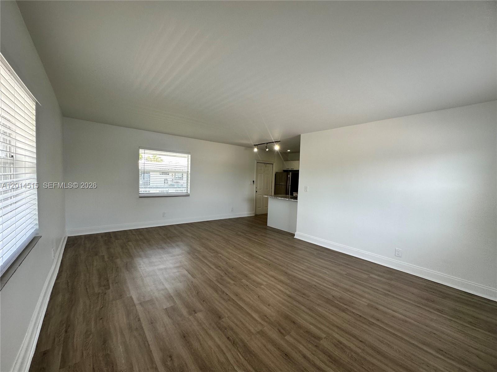 LAUDERDALE GARDENS - Residential Lease