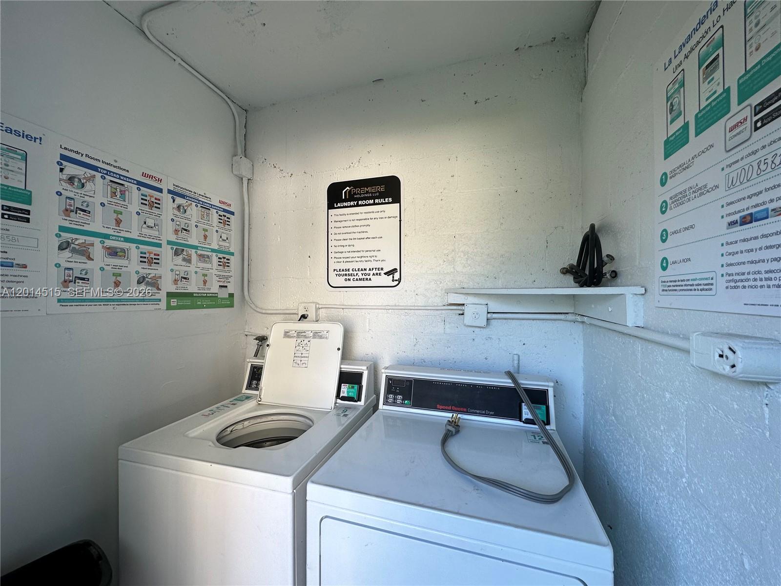 LAUDERDALE GARDENS - Residential Lease