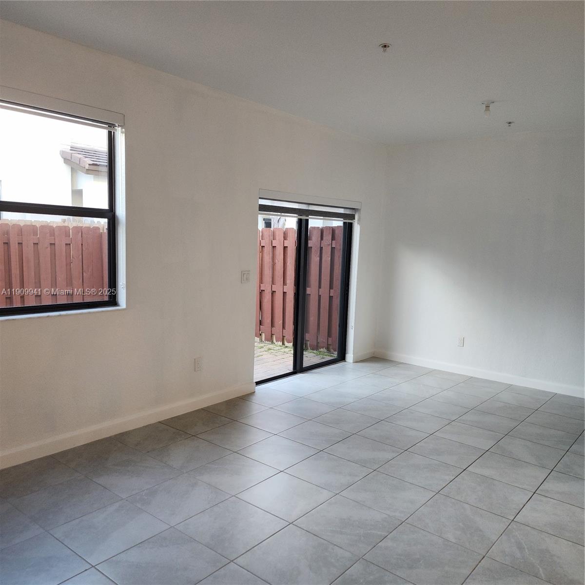 UNITED STATES - Residential Lease