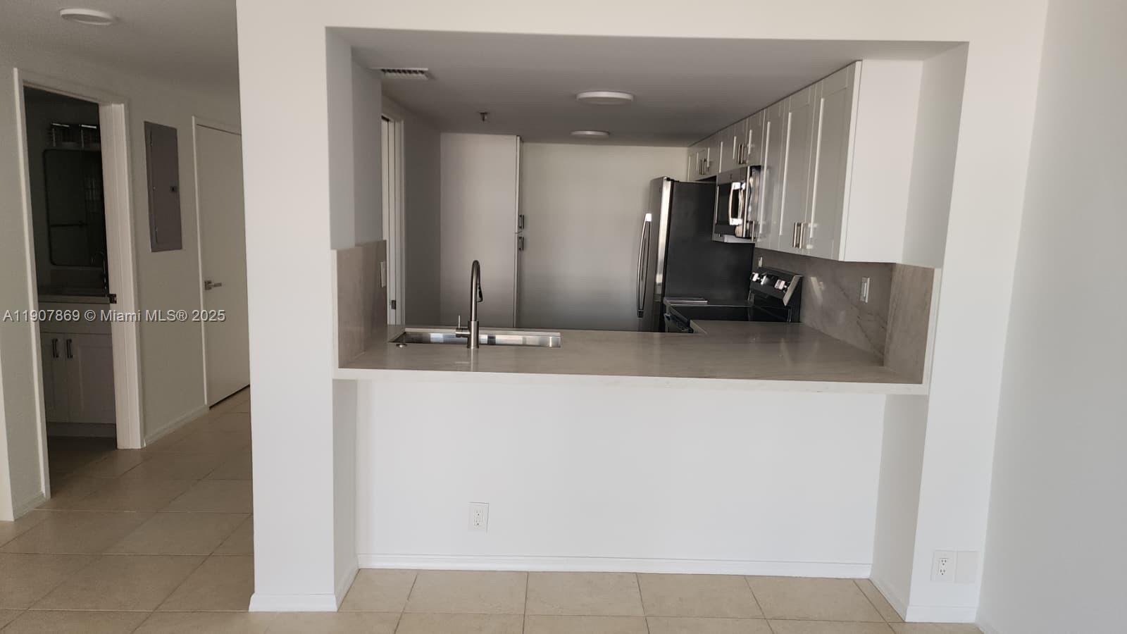 KEY COLONY TIDEMARK - Residential Lease